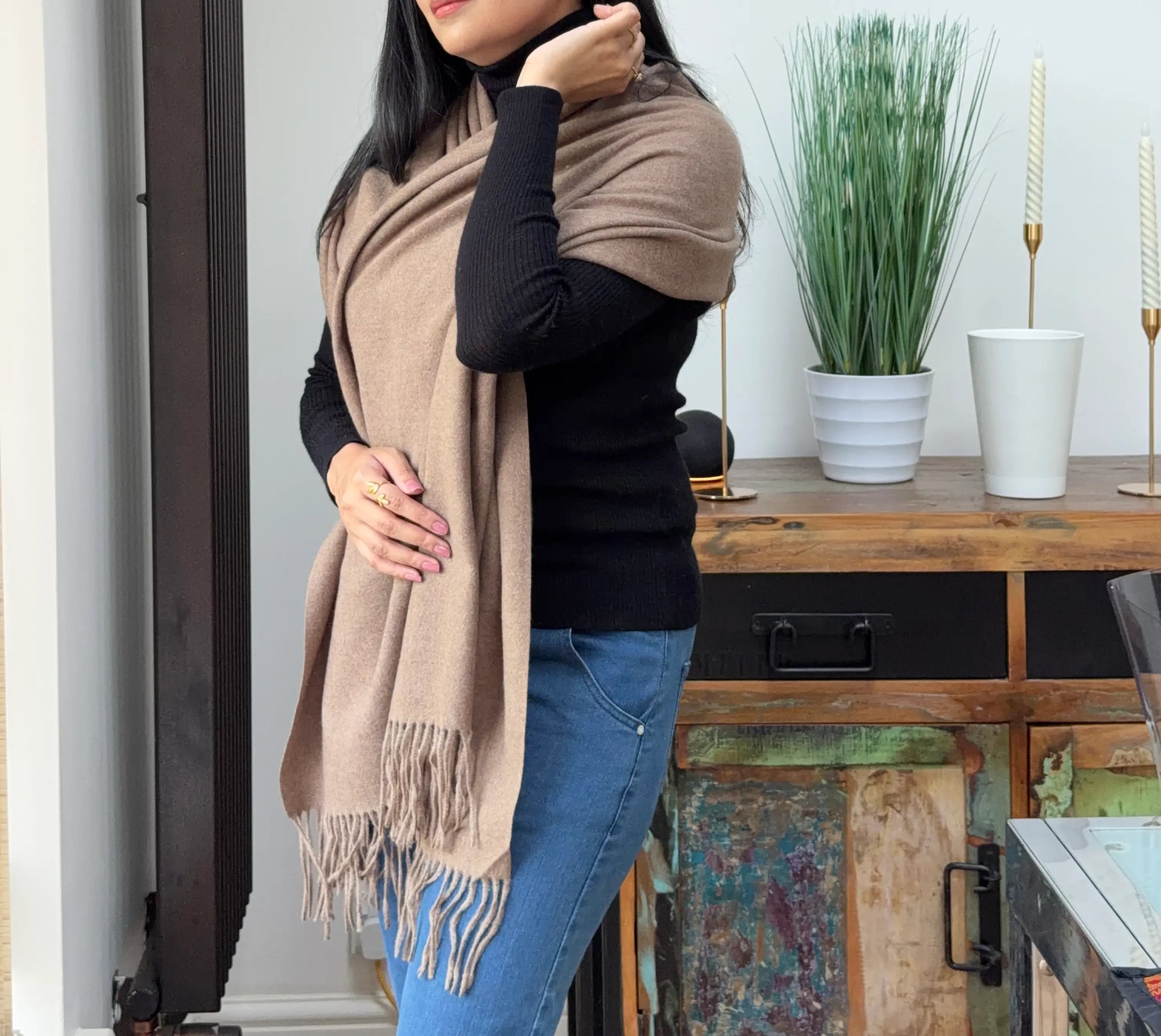 Nude brown woolen shawl