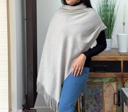 Stone grey woolen shawl – soft and warm