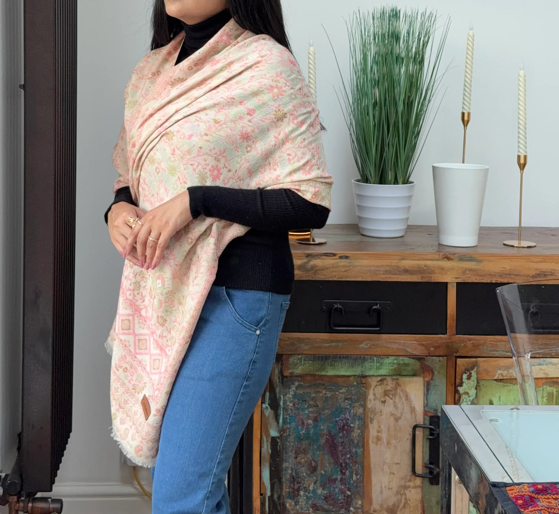 Vanilla cashmere wool blend shawl with elegant printed pattern